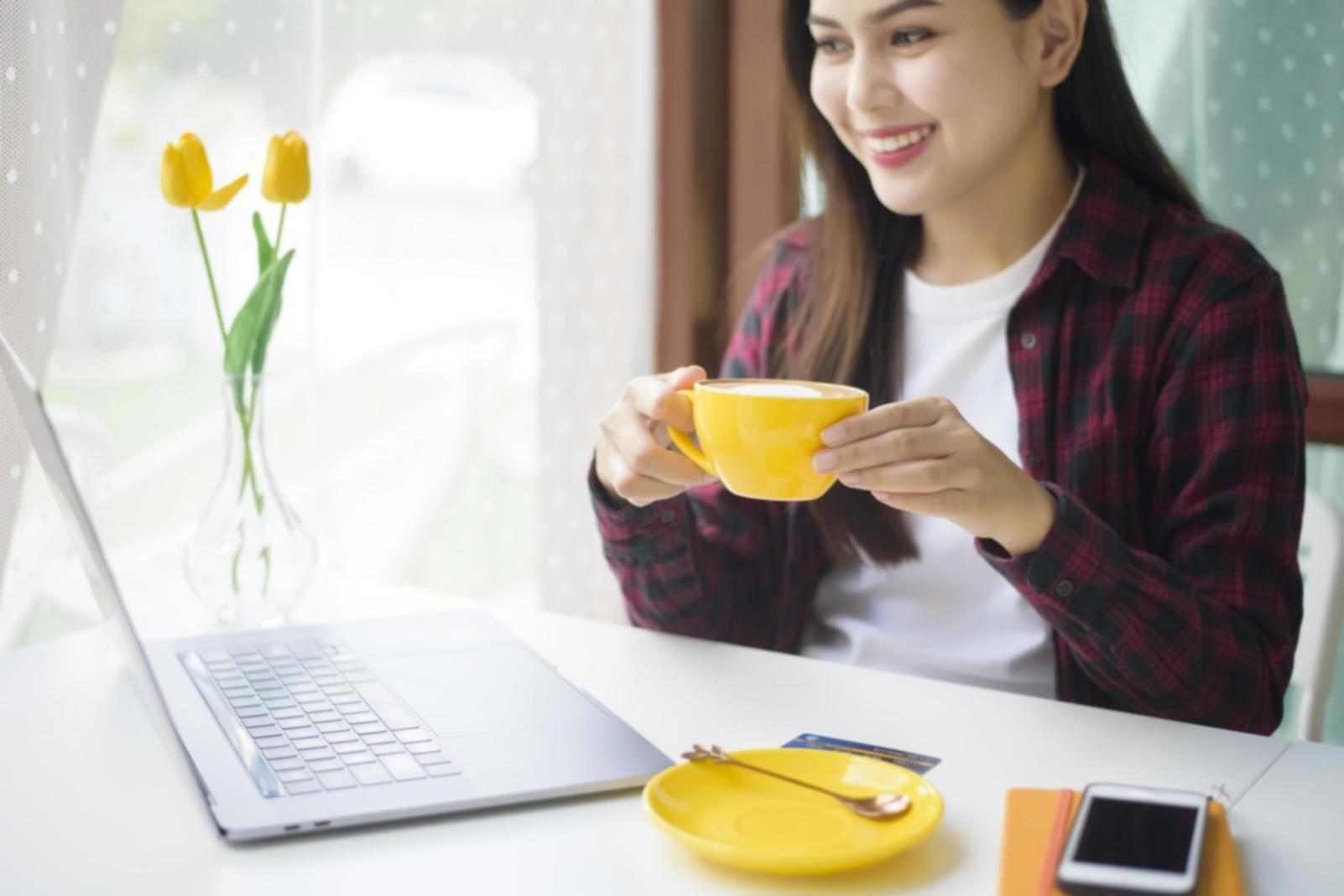 Espacio de trabajo colaborativo mostrando planificación de negocios